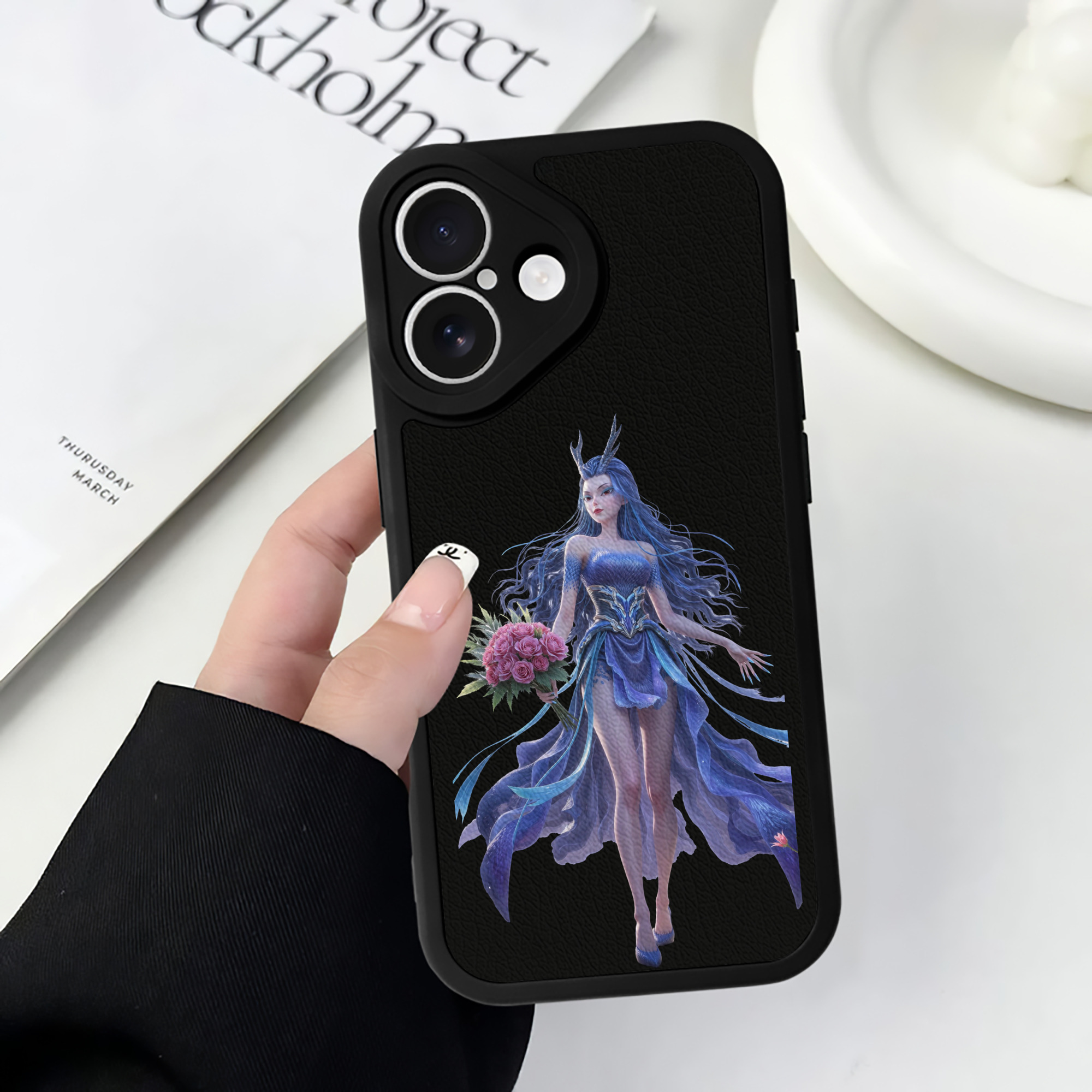 （画像用） Ne Zha 2 ナタ 魔童の大暴れ 【iPhone 16シリーズ対応】シリコンスマホケース（レザー調） 材質：シリコン